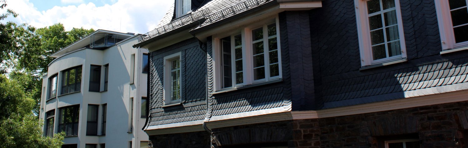 Neu- und Altbau des Betzdorfer Rathauses Neu- und Altbau des Betzdorfer Rathauses