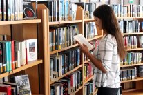 Buchausleihe in der Stadtbücherei