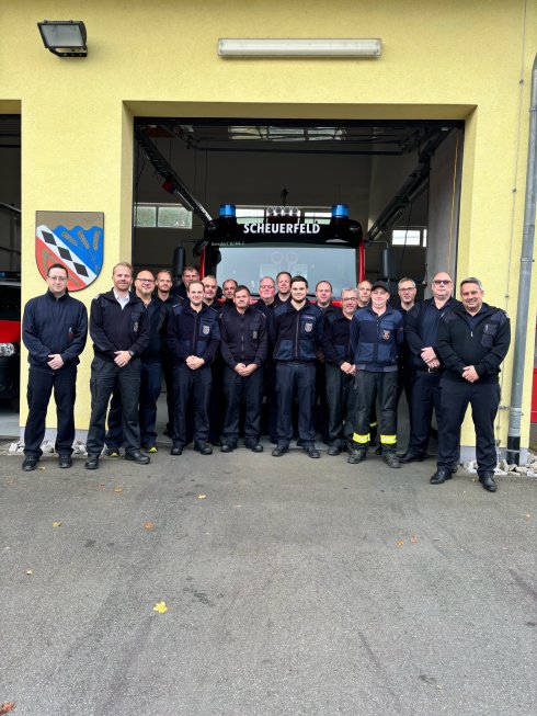 Gruppenfoto: c.l.: C. Schröding, M. Beichler; v.r.: B. Bläser
